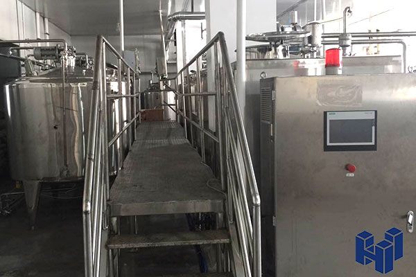 惠合茶饮料生产线-设备安装调试图片展示2